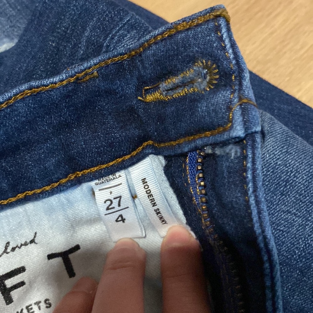 Loft Jeans - Picture 4 of 4